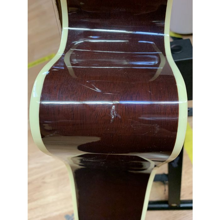 B Stock Gibson Montana Hummingbird AG LCB Damage Detail