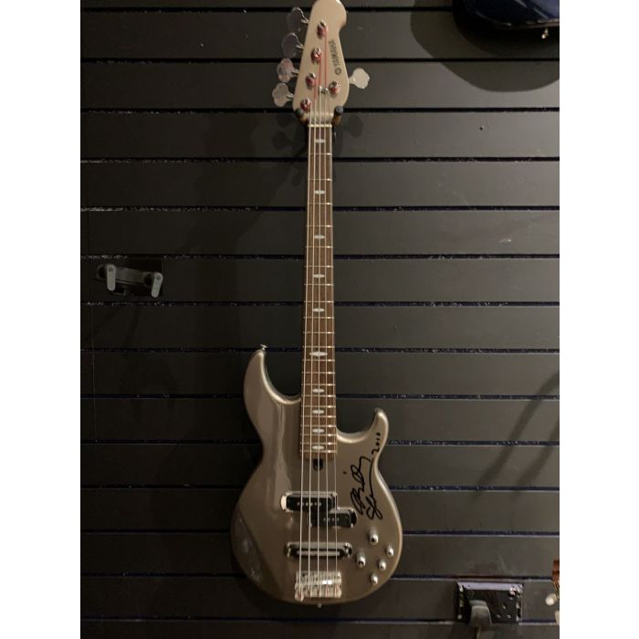 Yamaha BB615 5-String Bass Signed by Billy Sheehan
