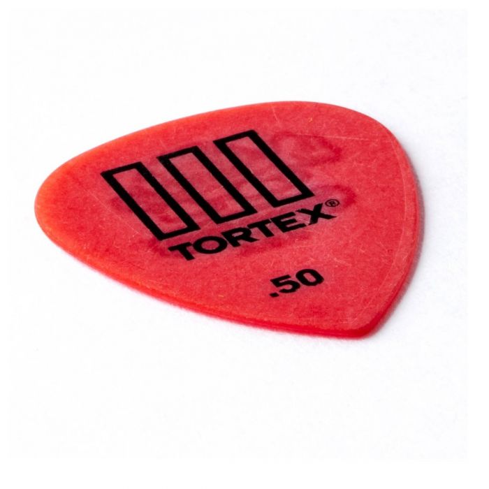Side angle of the Dunlop Tortex III .50mm Pick