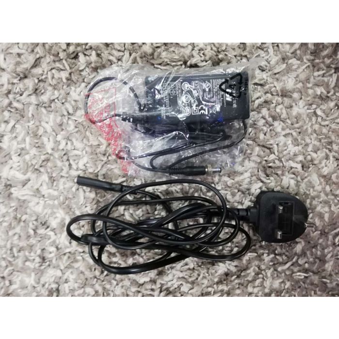 B-Stock SoundCraft Ui12 Digital Mixer with Accessories