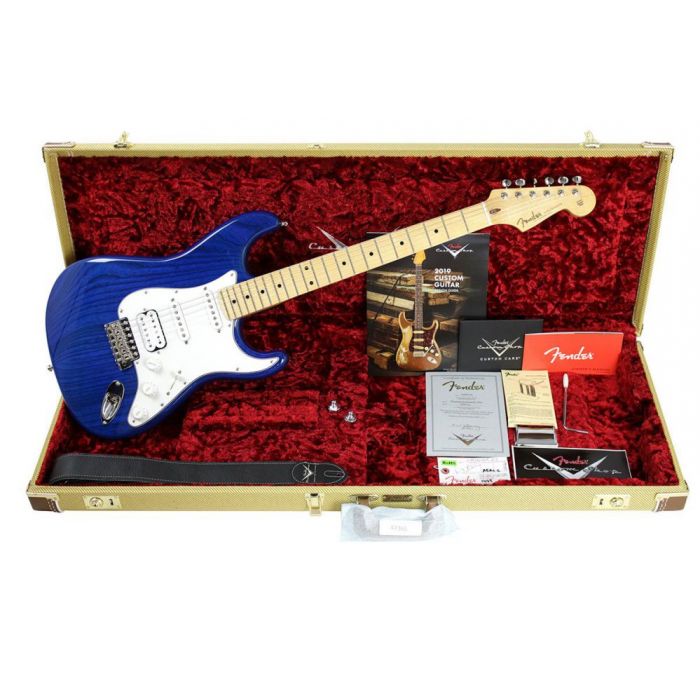 Fender Custom Shop Postmodern Strat HSS NOS MN, Cobalt Blue Trans in case with accessories
