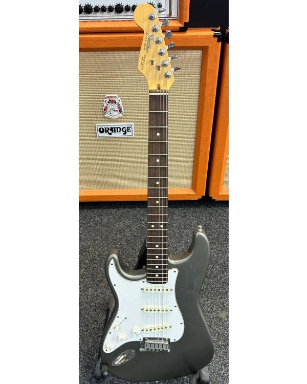 Pre-Owned Fender 1980 American Standard Stratocaster RW Left-Handed, Pewter