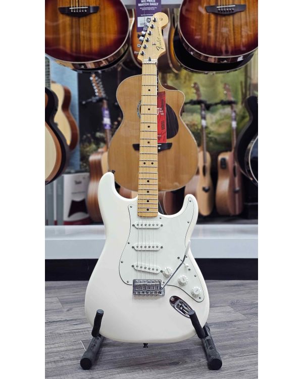 Pre-Owned Fender Player Strat MN Sunburst (044129)