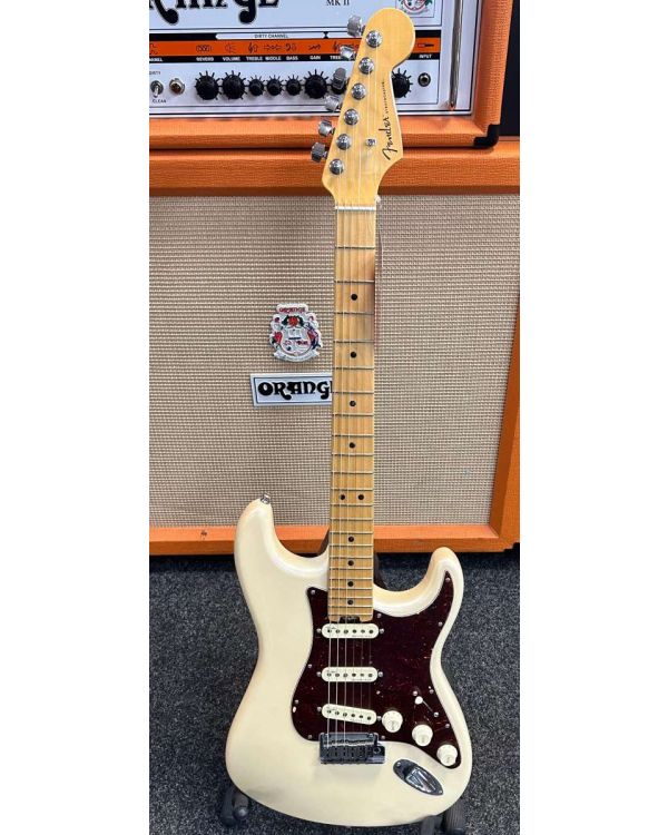 Pre-Owned Fender American Elite Stratocaster MN Olympic Pearl (041654)