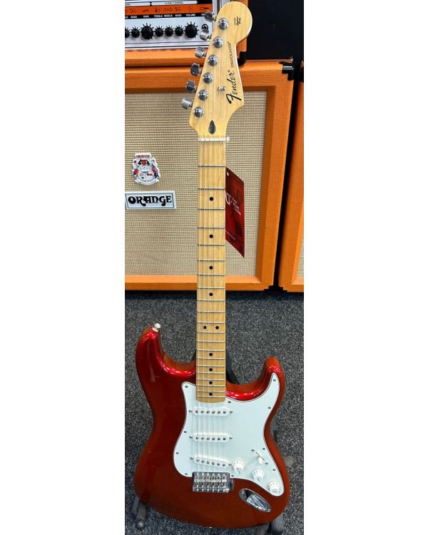 Pre-Owned Fender Standard Stratocaster, MN, Candy Apple Red (045288)