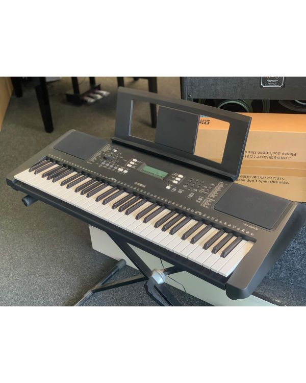 Pre-owned Yamaha PSRE373 61 key keyboard (049130)